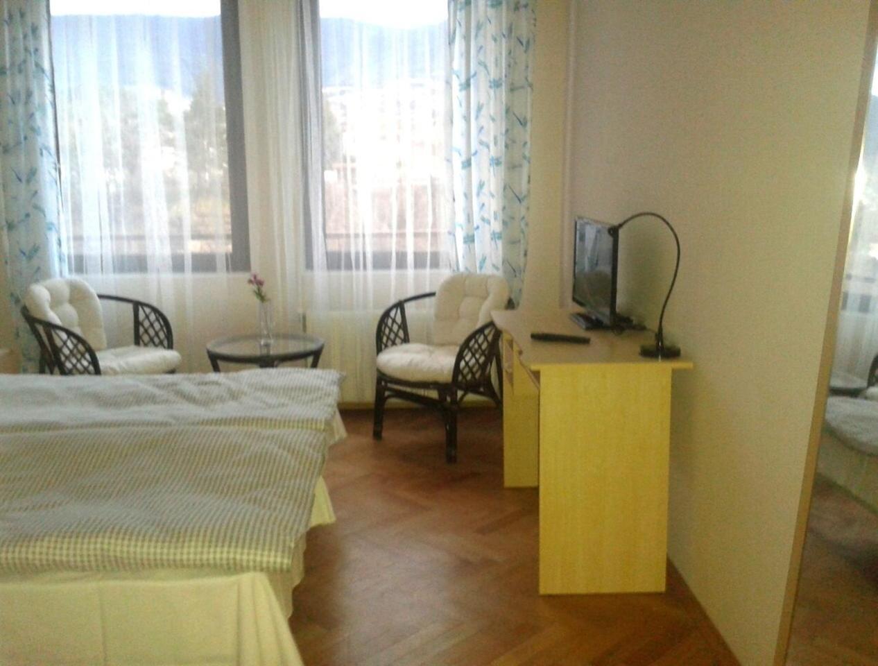 Hotel Hinovi Hvoyna Kamer foto