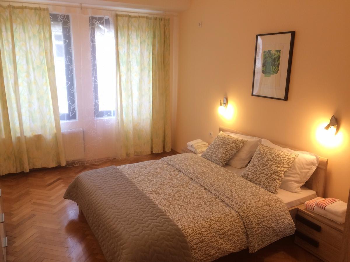 Hotel Hinovi Hvoyna Buitenkant foto